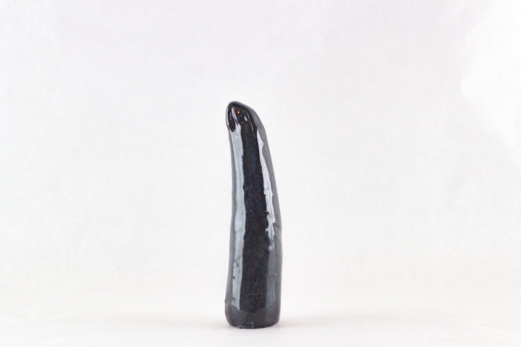 Gode en céramique - La courgette noir épicé de La Mère Michet
