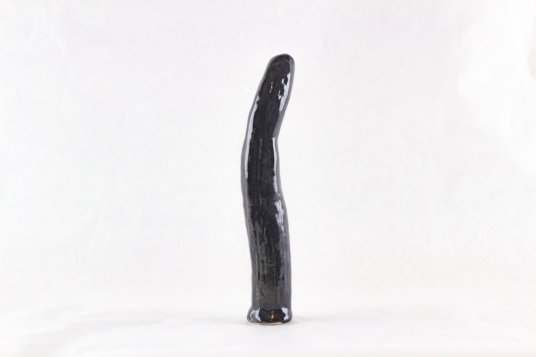Gode en céramique - Le concombre noir épicé de La Mère Michet