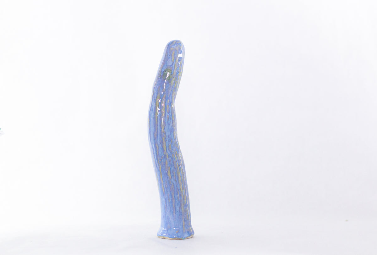Gode en céramique - Le concombre bleu lavande de La Mère Michet